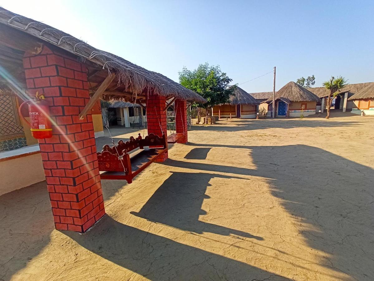 Kutir Craft Village Resort Bherandiala Bagian luar foto