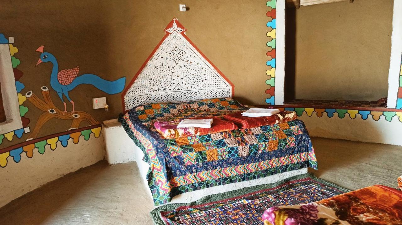 Kutir Craft Village Resort Bherandiala Bagian luar foto