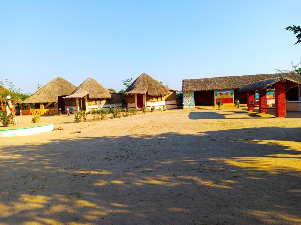 Kutir Craft Village Resort Bherandiala Bagian luar foto
