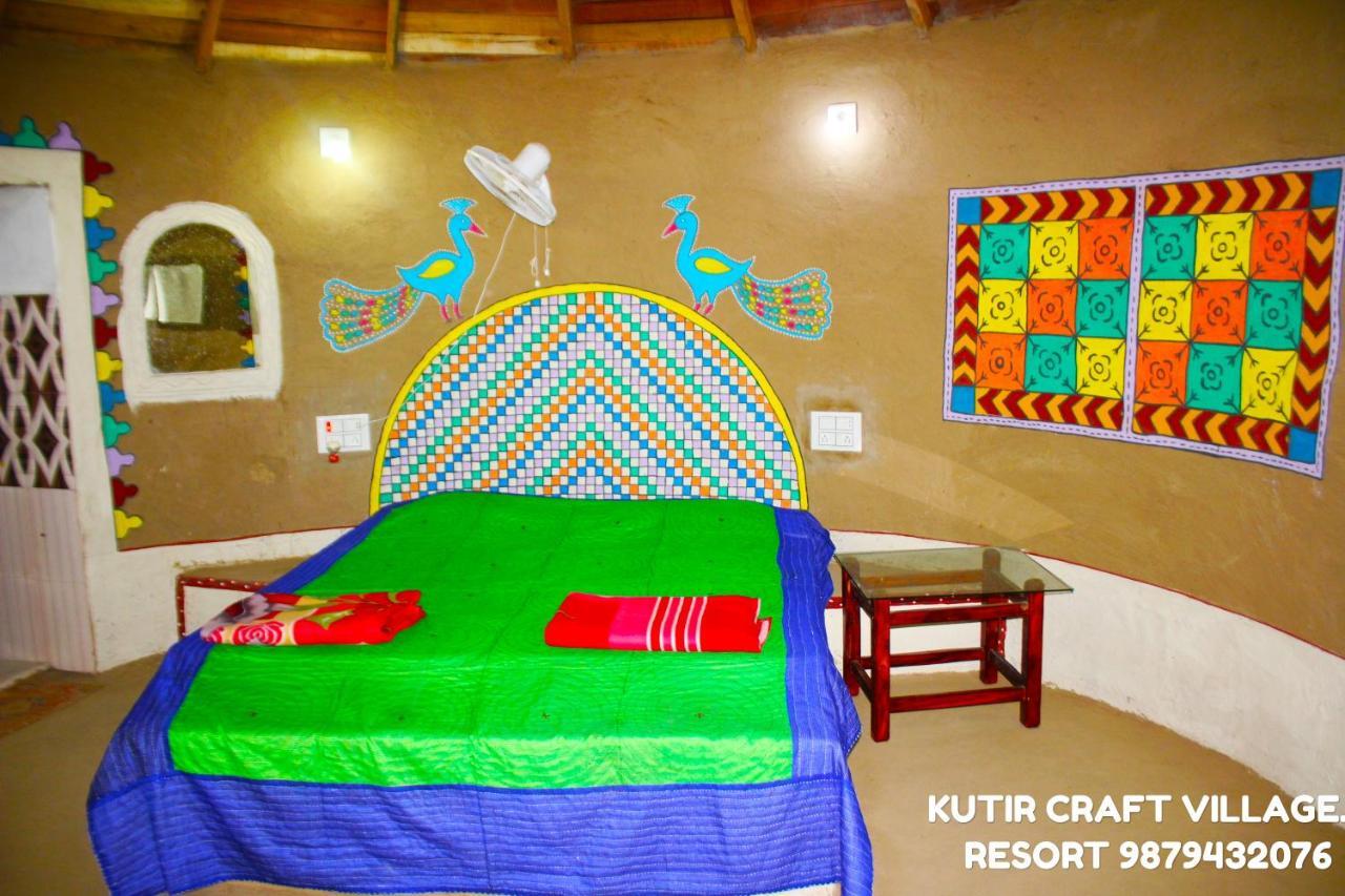Kutir Craft Village Resort Bherandiala Bagian luar foto